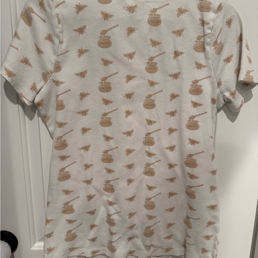 Kate Quinn Honey & Bee Pattern Tee (S) - Picture 2 of 3